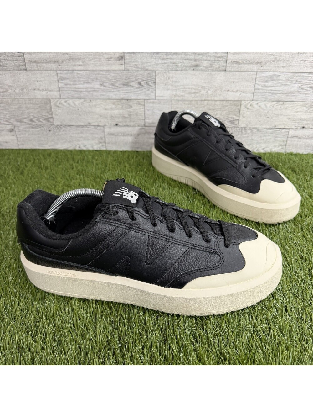 New Balance CT302 Black Calm Taupe CT302WA Low Top Shoes Mens Size 11